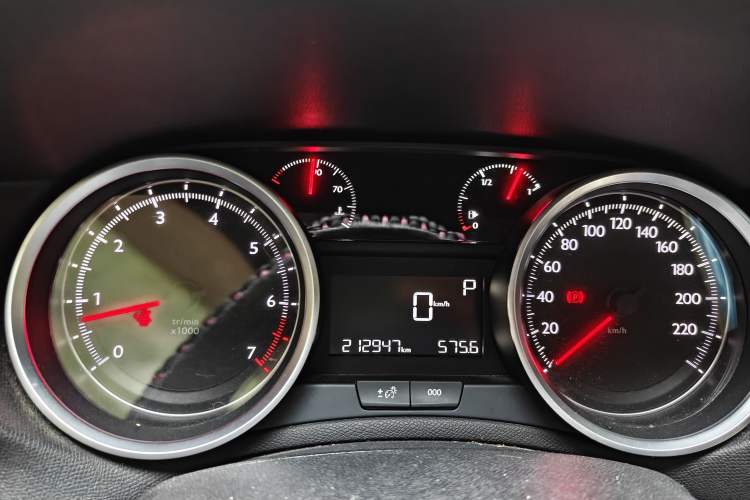 Used Peugeot 408 2016 1.6T Automatic Luxury Edition Instrument Cluster
