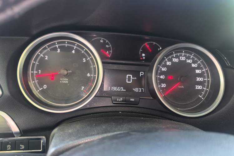 Used Peugeot 408 2016 1.6T Automatic Luxury Edition Instrument Cluster