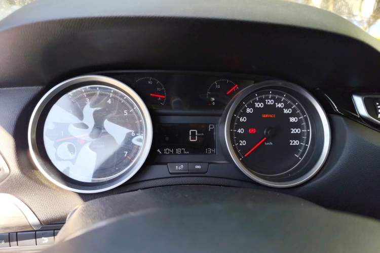 Used Peugeot 408 2016 1.6T Automatic Luxury Edition Instrument Cluster