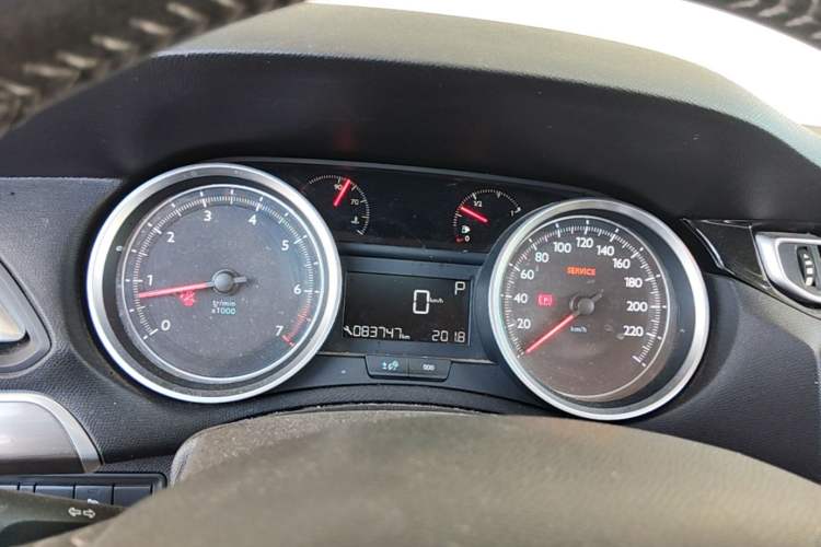 Used Peugeot 408 2016 1.6T Automatic Luxury Edition Instrument Cluster