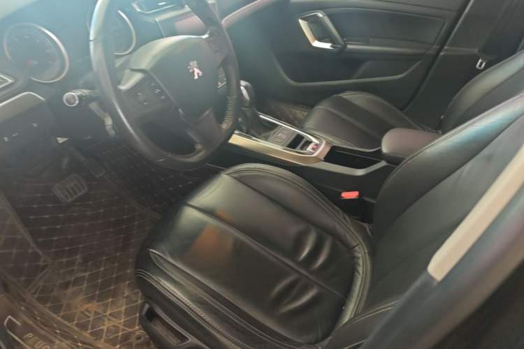Used Peugeot 408 2016 1.6T Automatic Luxury Edition Left Front Seat
