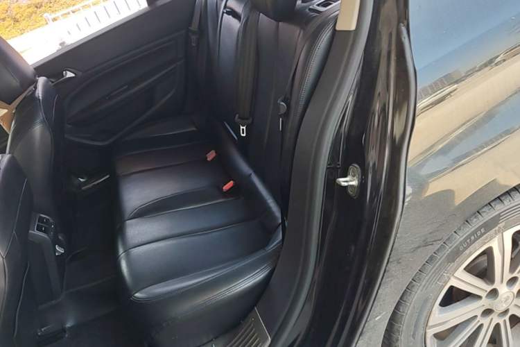 Used Peugeot 408 2016 1.6T Automatic Luxury Edition Left Rear Seat