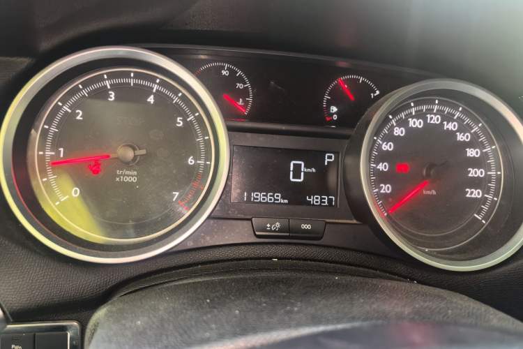 Used Peugeot 408 2016 1.6T Automatic Luxury Edition Odometer Close Up