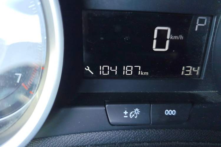 Used Peugeot 408 2016 1.6T Automatic Luxury Edition Odometer Close Up