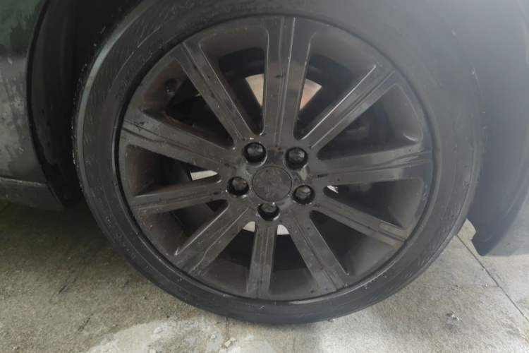 Used Peugeot 408 2016 1.6T Automatic Luxury Edition Right Front Wheel Hub