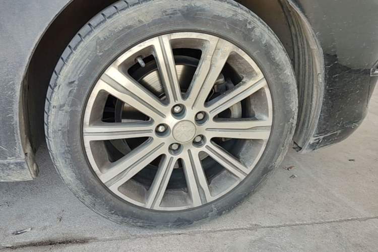 Used Peugeot 408 2016 1.6T Automatic Luxury Edition Right Front Wheel Hub