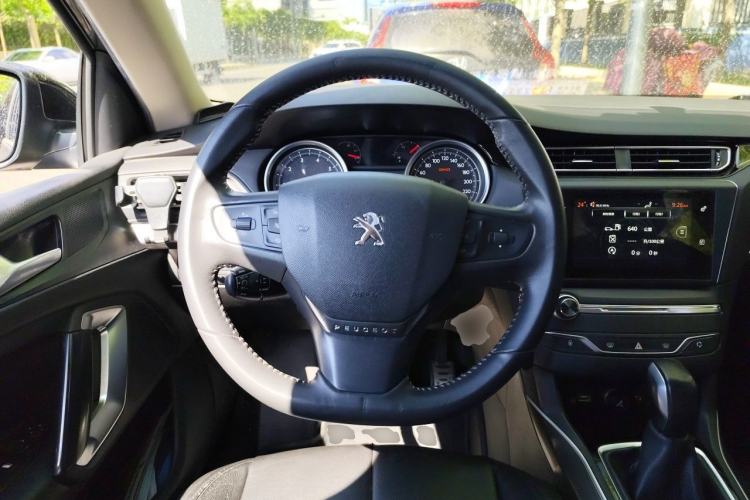 Used Peugeot 408 2016 1.6T Automatic Luxury Edition Steering Wheel