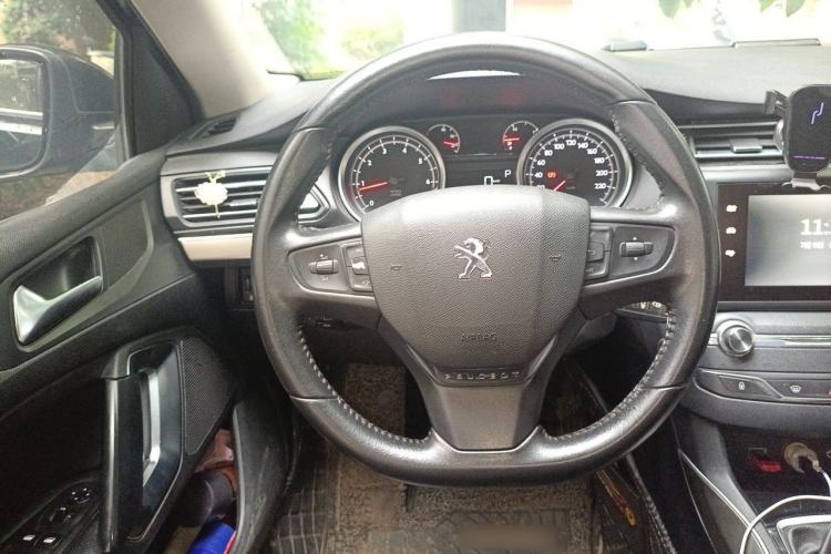 Used Peugeot 408 2016 1.6T Automatic Luxury Edition Steering Wheel