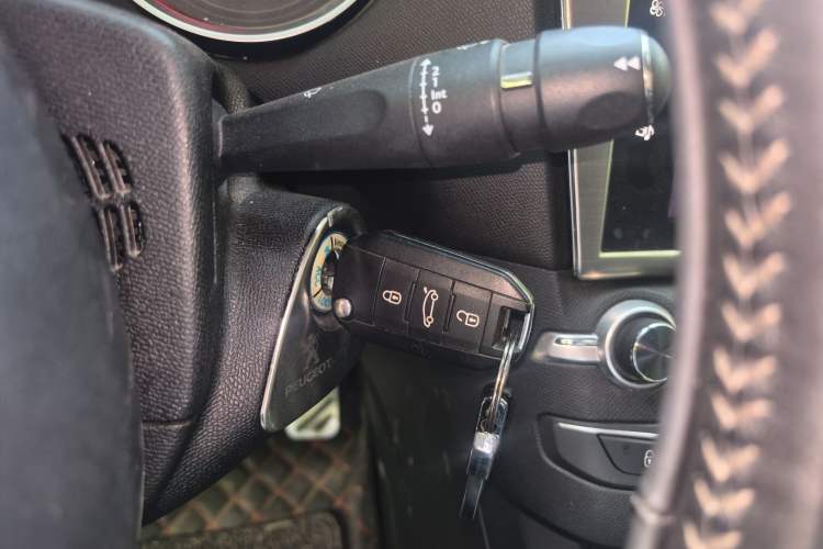 Used Peugeot 408 2016 1.6T Automatic Luxury Edition Vehicle Key