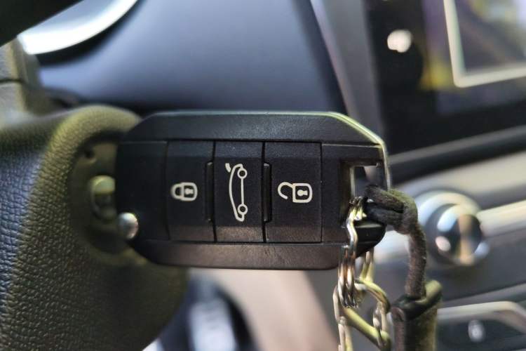 Used Peugeot 408 2016 1.6T Automatic Luxury Edition Vehicle Key