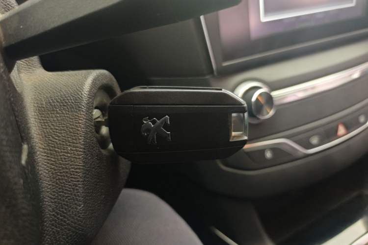 Used Peugeot 408 2016 1.6T Automatic Luxury Edition Vehicle Key