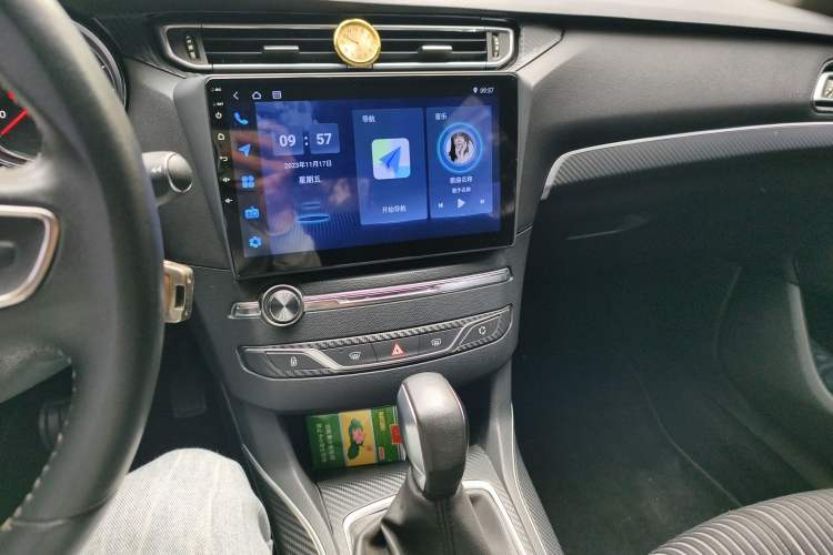 Used Peugeot 408 2016 1.6T Automatic Luxury Edition Audio And AC Panel