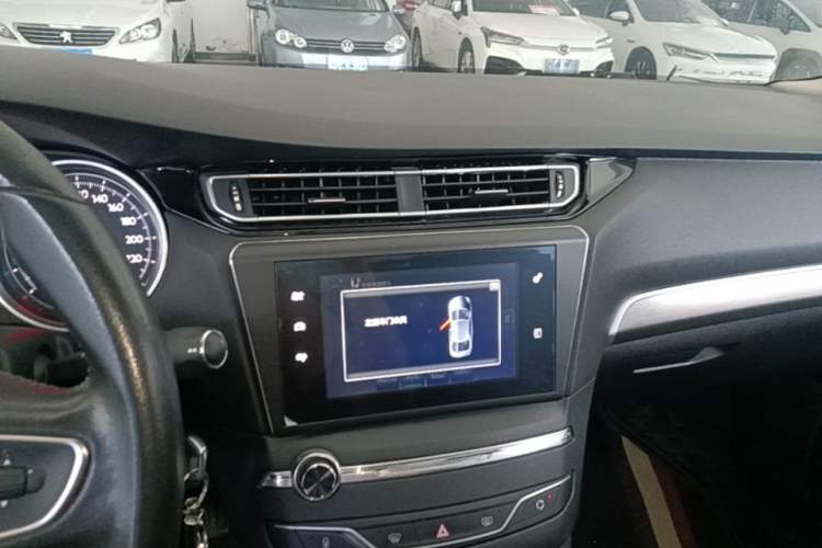 Used Peugeot 408 2016 1.6T Automatic Luxury Edition Audio And AC Panel