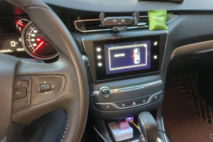 Used Peugeot 408 2016 1.6T Automatic Luxury Edition Audio And AC Panel