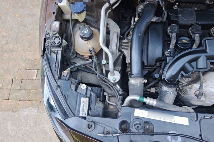 Used Peugeot 408 2016 1.6T Automatic Luxury Edition Engine Bay Right