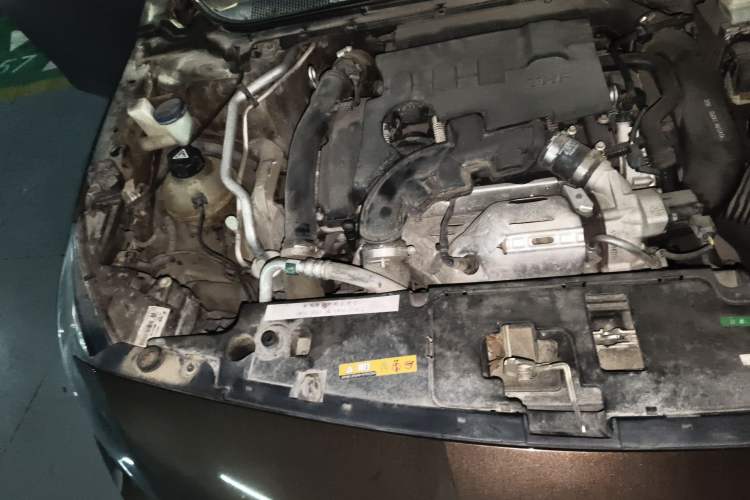 Used Peugeot 408 2016 1.6T Automatic Luxury Edition Engine Bay Right
