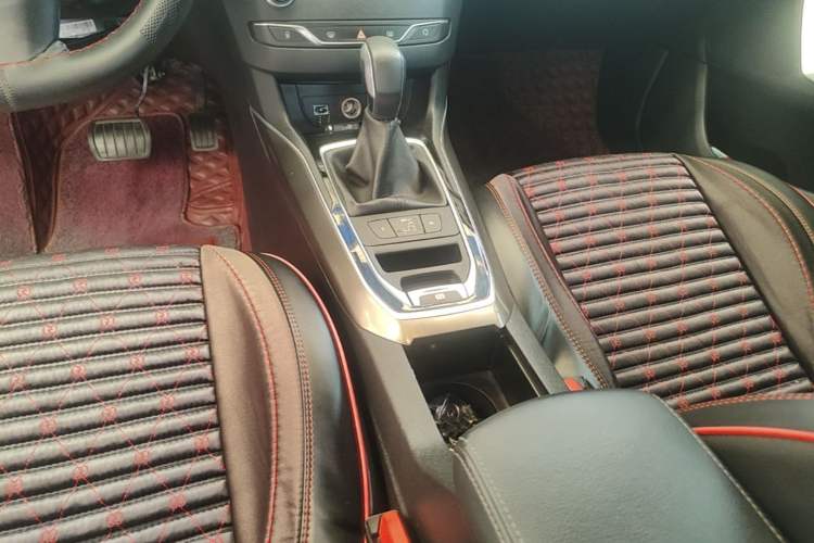 Used Peugeot 408 2016 1.6T Automatic Luxury Edition Gear Lever
