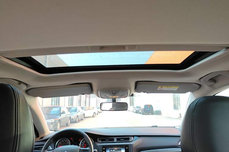 Used Peugeot 408 2016 1.6T Automatic Luxury Edition Headliner