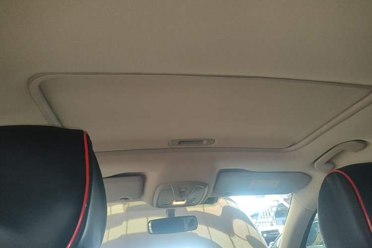 Used Peugeot 408 2016 1.6T Automatic Luxury Edition Headliner