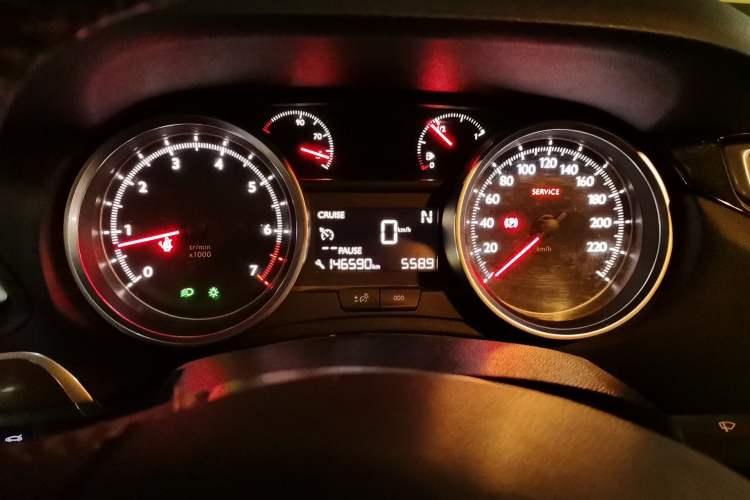 Used Peugeot 408 2016 1.6T Automatic Luxury Edition Instrument Cluster
