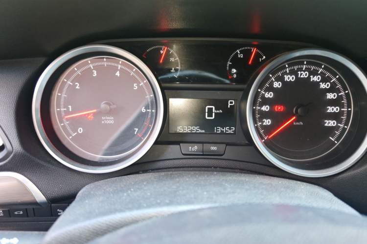 Used Peugeot 408 2016 1.6T Automatic Luxury Edition Instrument Cluster