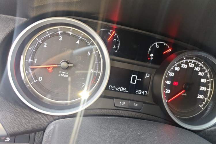 Used Peugeot 408 2016 1.6T Automatic Luxury Edition Instrument Cluster