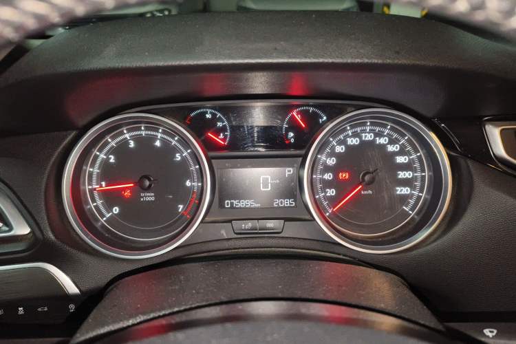 Used Peugeot 408 2016 1.6T Automatic Luxury Edition Instrument Cluster