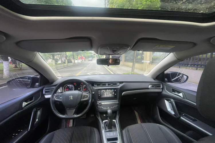 Used Peugeot 408 2016 1.6T Automatic Luxury Edition Interior 2