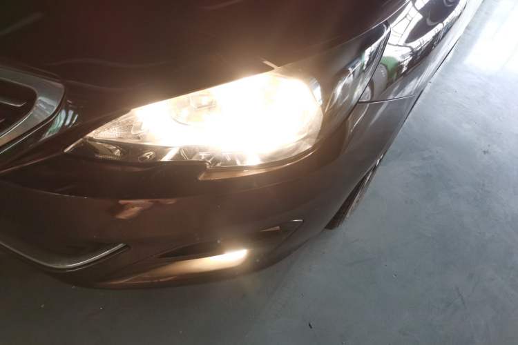 Used Peugeot 408 2016 1.6T Automatic Luxury Edition Left Front Headlight