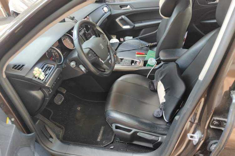 Used Peugeot 408 2016 1.6T Automatic Luxury Edition Left Front Seat