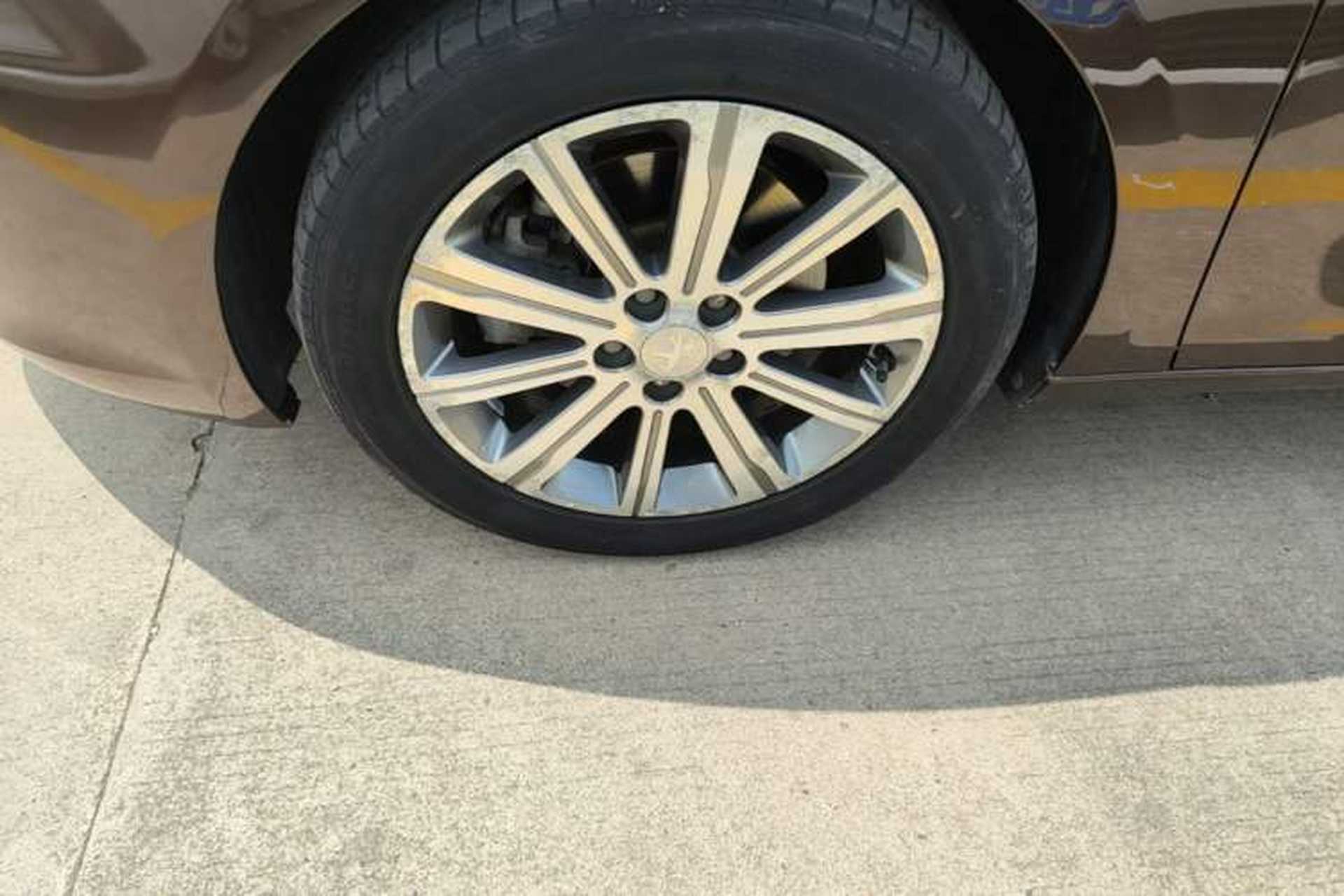 Used Peugeot 408 2016 1.6T Automatic Luxury Edition Left Front Wheel Hub