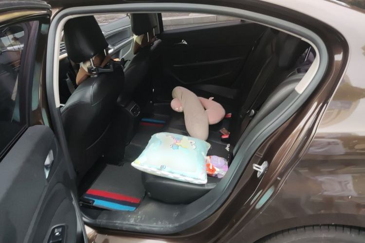 Used Peugeot 408 2016 1.6T Automatic Luxury Edition Left Rear Seat