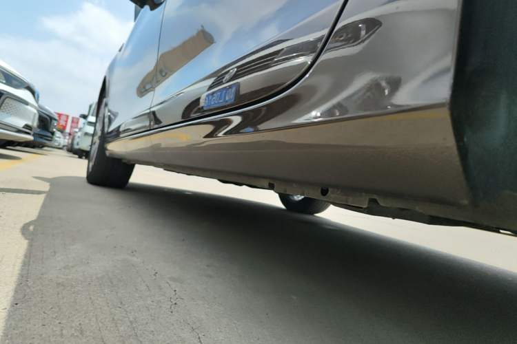 Used Peugeot 408 2016 1.6T Automatic Luxury Edition Left Side Sill
