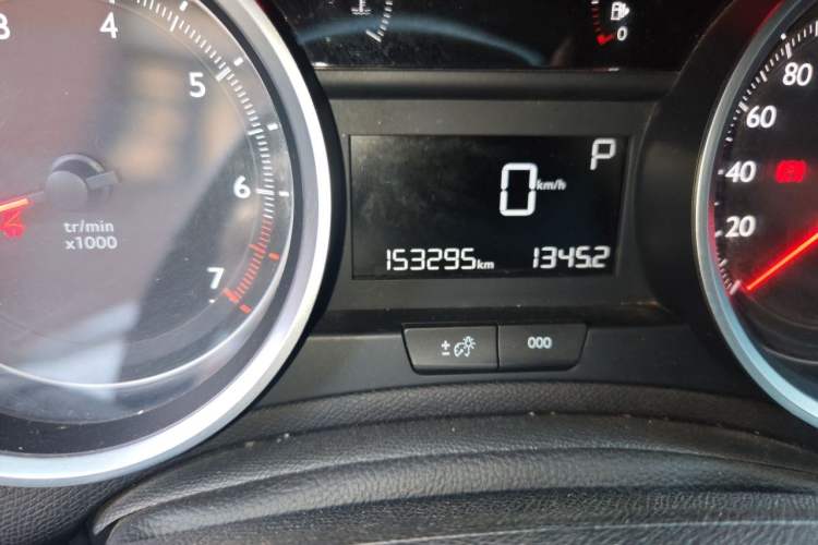 Used Peugeot 408 2016 1.6T Automatic Luxury Edition Odometer Close Up