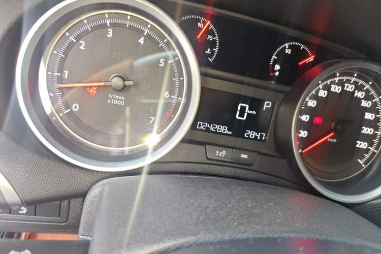 Used Peugeot 408 2016 1.6T Automatic Luxury Edition Odometer Close Up