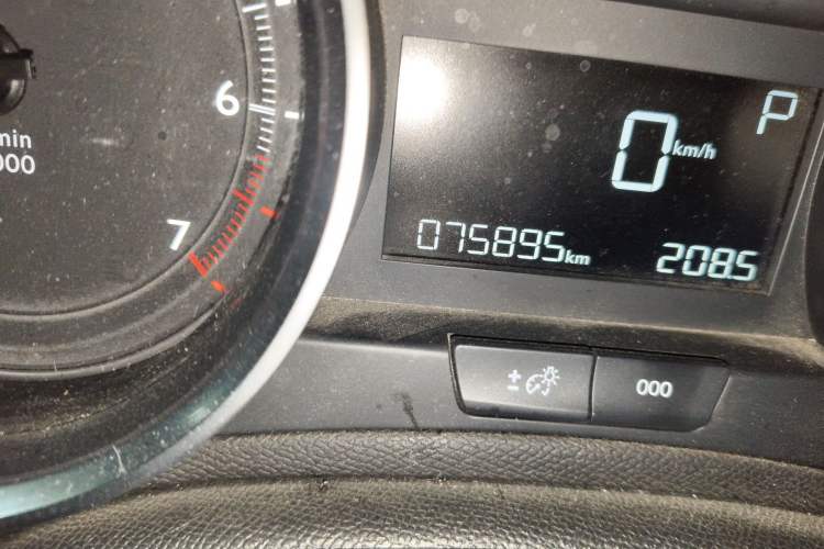 Used Peugeot 408 2016 1.6T Automatic Luxury Edition Odometer Close Up