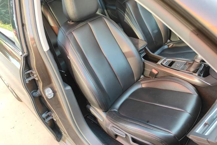 Used Peugeot 408 2016 1.6T Automatic Luxury Edition Right Front Seat