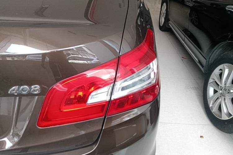 Used Peugeot 408 2016 1.6T Automatic Luxury Edition Right Rear Taillight
