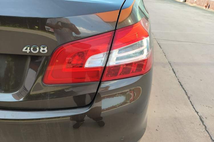 Used Peugeot 408 2016 1.6T Automatic Luxury Edition Right Rear Taillight