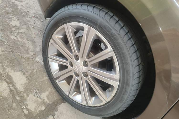 Used Peugeot 408 2016 1.6T Automatic Luxury Edition Right Rear Wheel Hub
