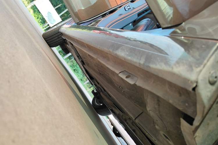 Used Peugeot 408 2016 1.6T Automatic Luxury Edition Right Side Sill