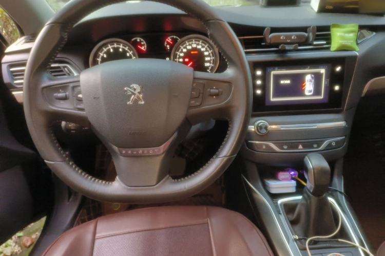 Used Peugeot 408 2016 1.6T Automatic Luxury Edition Steering Wheel
