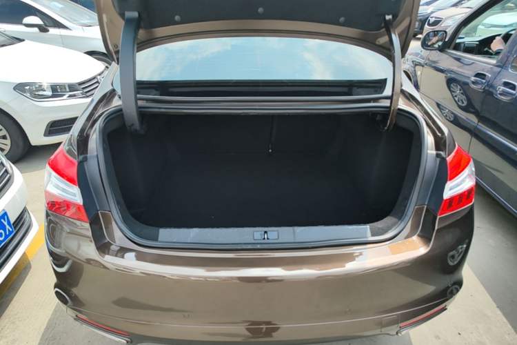 Used Peugeot 408 2016 1.6T Automatic Luxury Edition Trunk