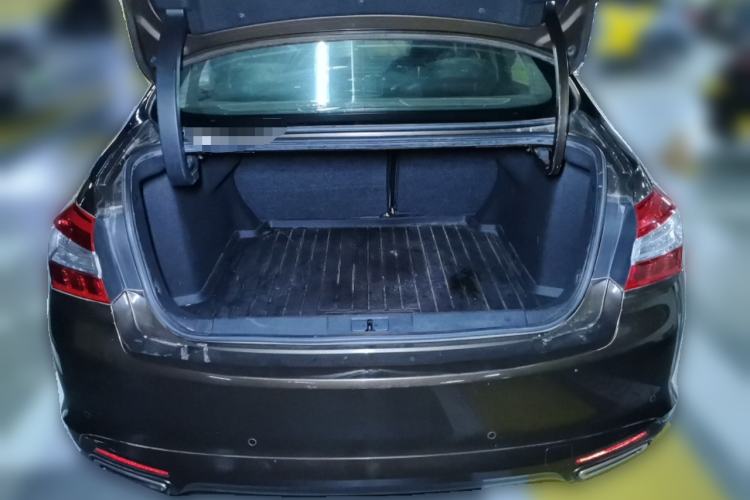 Used Peugeot 408 2016 1.6T Automatic Luxury Edition Trunk