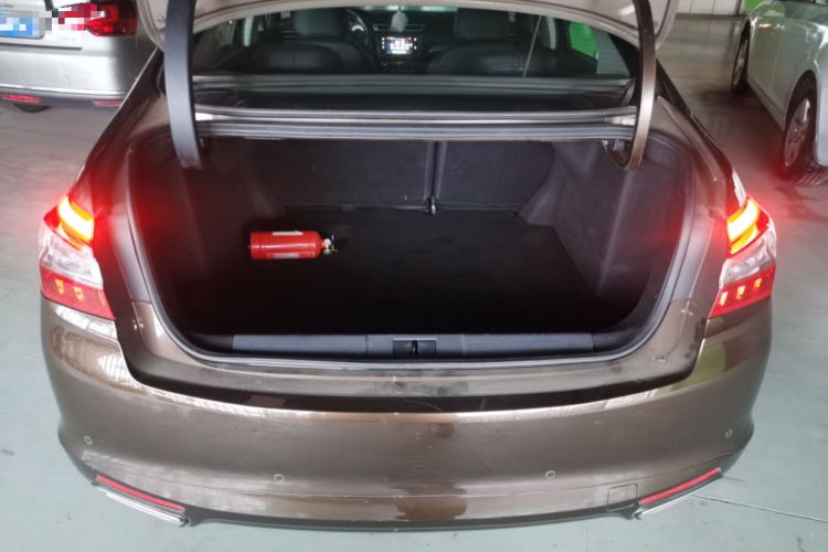 Used Peugeot 408 2016 1.6T Automatic Luxury Edition Trunk
