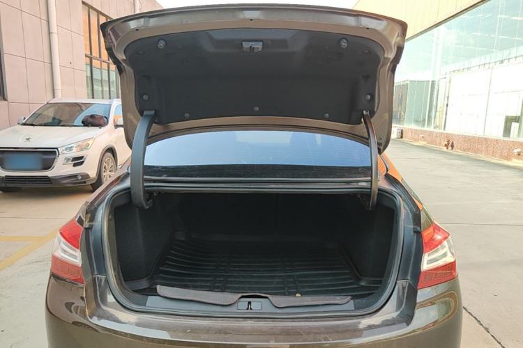Used Peugeot 408 2016 1.6T Automatic Luxury Edition Trunk