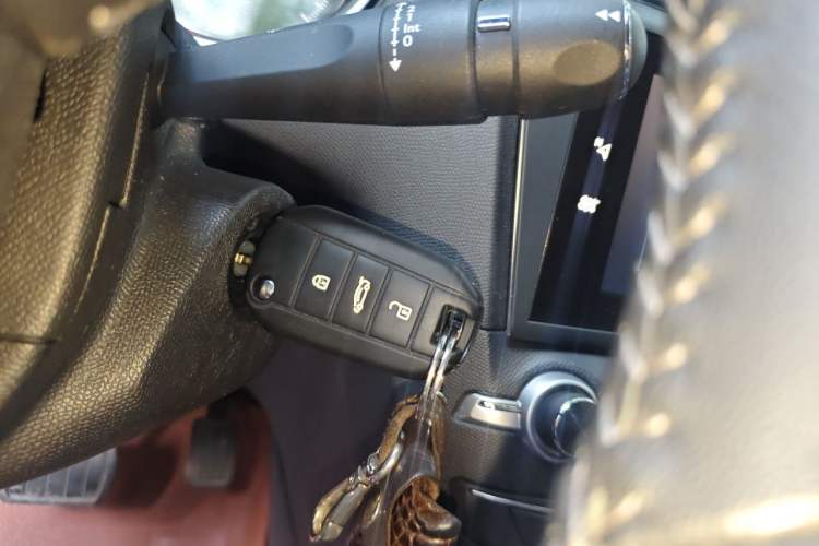 Used Peugeot 408 2016 1.6T Automatic Luxury Edition Vehicle Key