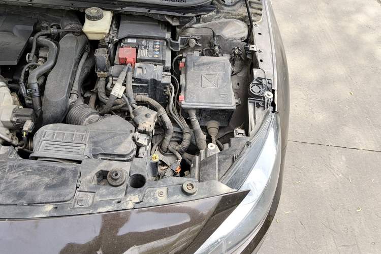 Used Peugeot 408 2016 1.6T Automatic Luxury Edition Engine Bay Left