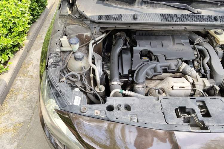 Used Peugeot 408 2016 1.6T Automatic Luxury Edition Engine Bay Right