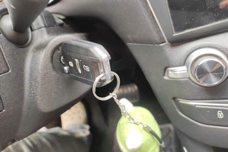 Used Peugeot 408 2016 1.6T Automatic Luxury Edition Vehicle Key